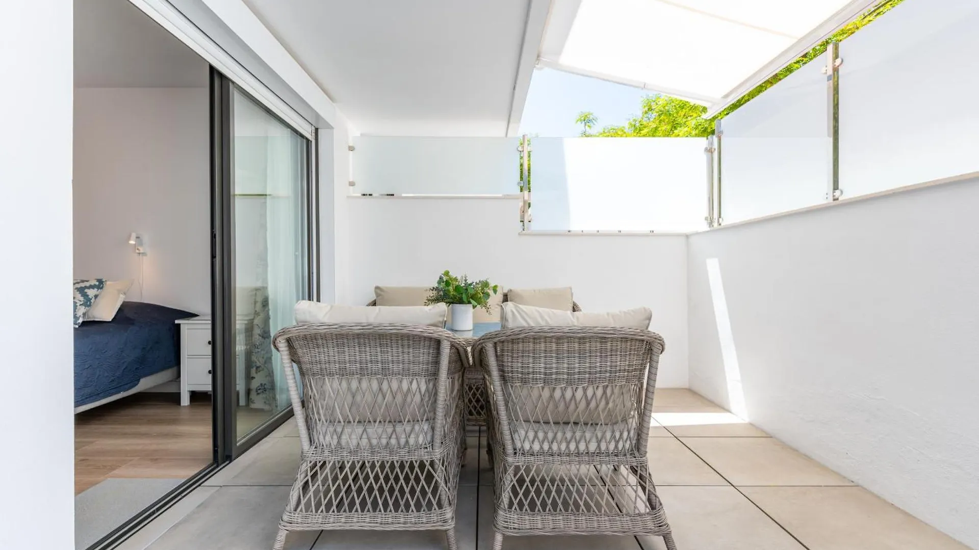 Navigolf II - Ideal Location For Family Vacations contacts